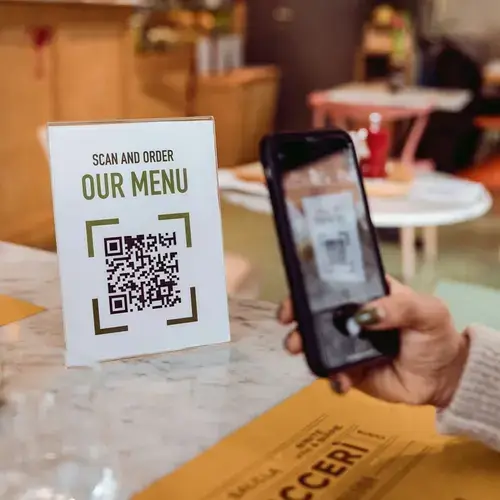 QR kodo meniu kūrimo ir integravimo vadovas restoranų savininkams